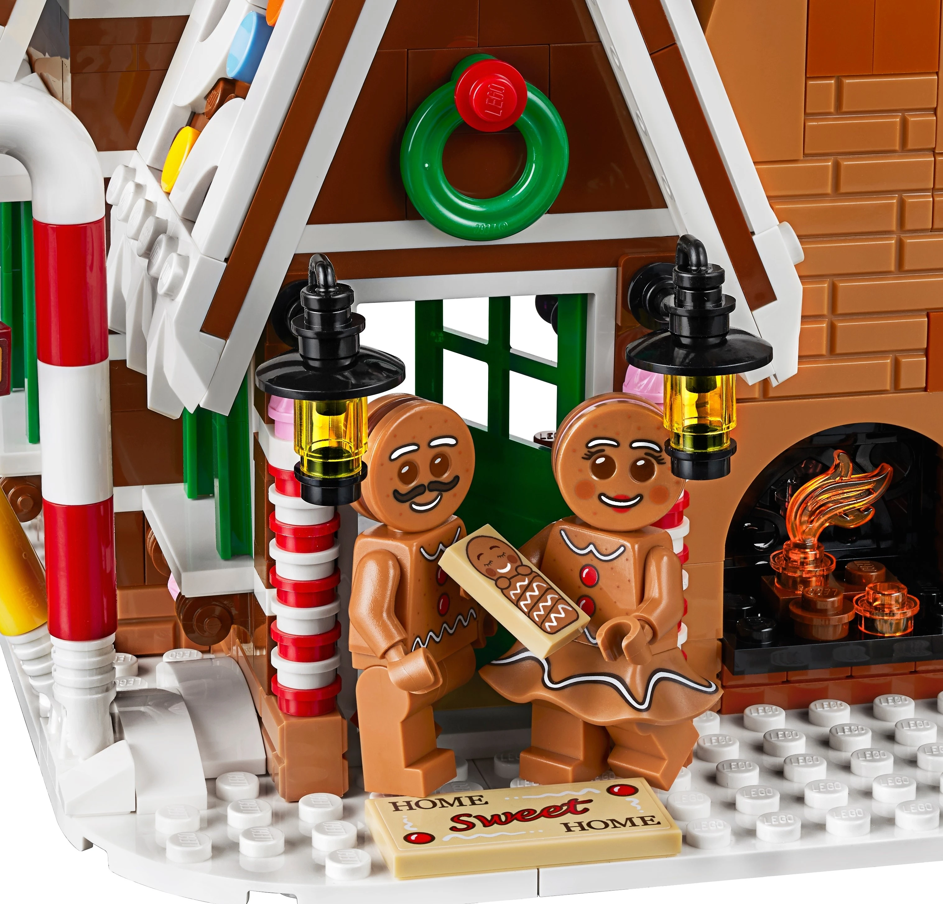 LEGO Gingerbread House 10267 Alt8